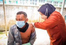 Wali Kota Tanjungpinang bersama Wakil Gubernur Tinjau Vaksinasi Guru