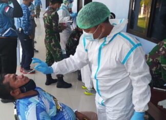 Pantau Kesehatan Personel dan Keluarga, RSAU Lanud Raden Sadjad Lakukan Test Swab Antigen Massal