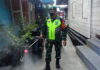 Koramil 02/Tarempa Bersama Tim Satgas Covid-19 KKA Semperot Cairan Disenfektan