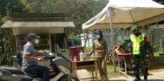 Babinsa Koramil 02/Tarempa Pantau Posko PPKM