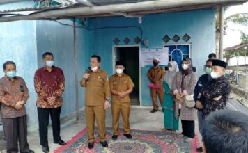 Resmikan PLN di Dua Desa Wilayah Katang Bidare, Sekcam Ucapkan Terima Kasih Kepada Gubernur Kepri