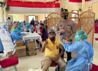 Kapolres Natuna Monitoring Pelaksanaan Vaksinasi Untuk Masyarakat