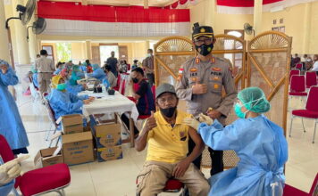 Kapolres Natuna Monitoring Pelaksanaan Vaksinasi Untuk Masyarakat