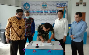 Penandatanganan MoU Universitas Megou Pak Tulang Bawang Dengan PETANESIA Lampung