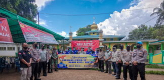 Program Nasi Kapau Polsek Daik Sambagi Pulau Kelombok