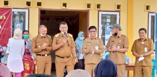 Bupati Natuna Janji Tuntaskan Perbaikan Pelabuhan Tanjung Pala Pulau Laut