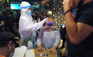 Pengunjung Tempat Keramaian di Tanjungpinang Dites Covid