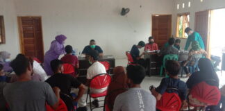 Tingginya Antusiasme Warga Desa Mamut Jalani Vaksinasi Covid -19