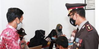 Hari Bhayangkara 75, Kapolres Natuna Bersama Forkopimda Tinjau Pelaksanaan Vaksinasi