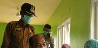 Camat Bungtim Mengedepankan Sosialisasi Ketimbang Sangsi Bagi Para Pelaku Usaha yang Menolak Divaksin