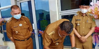 Bupati Natuna Resmikan Kantor Camat Pulau Tiga Barat