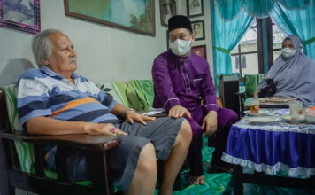Raja Ali Terharu, Ketika Bupati Lingga Bersama Istri Kunjungi Rumahnya