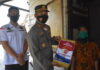 Kapolres Tanjungpinang Bagikan Langsung Sembako ke Masyarakat dari Rumah ke Rumah