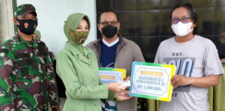 Dandim Natuna Serahkan Doorprize Vaksinasi dan Bingkisan Tenaga Kesehatan