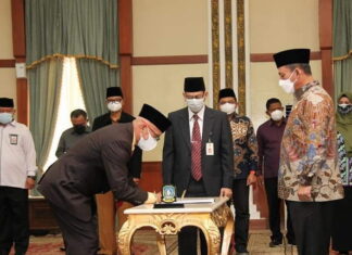 Ansar Lantik Ketua dan Wakil Ketua Baznas Provinsi Kepri Priode 2021-2026