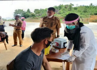Bupati dan Wakil Bupati Natuna Kunker Dua Kecamatan Pantau Vaksinasi