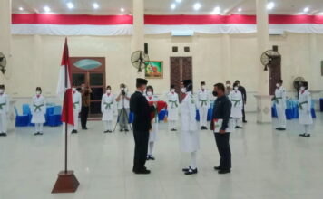 Bupati Natuna Kukuhkan 33 Orang Anggota Paskibra