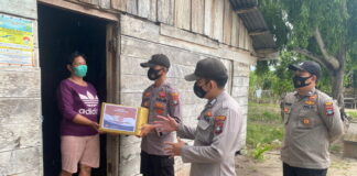 Lewat Dapur Umum, Polres Natuna Salurkan Bantuan Paket Sembako dan Nasi Bungkus