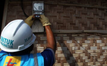 PLN investasikan Rp 2,1 Miliar Untuk Terangi 400 KK di Desa Langgar Jaya, Bengkulu