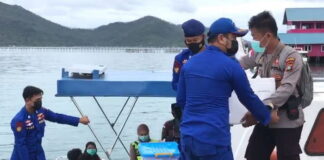 Nasi Kapau Polres Natuna Jangkau Desa Tanjung Kumbik Utara