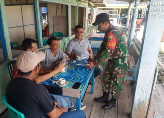 Babinsa Serda Solihin Gelar Komsos Penerimaan Calon Prajurit TNI-AD SECATA PK Gelombang Ke 2