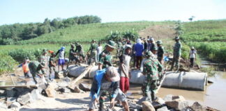 TNI Manunggal Kembali Melanjutkan Pembangunan Gorong – Gorong