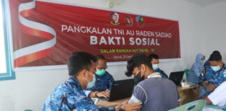 Sambut HUT TNI ke-76, Lanud Raden Sadjad Gelar Baksos Vaksinasi Covid-19 di Kampung Tua Penagi