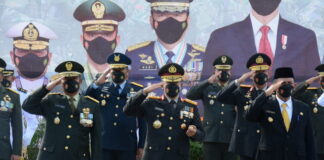 Kapolda Kepri Hadiri Upacara HUT TNI Ke -76