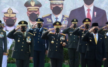 Kapolda Kepri Hadiri Upacara HUT TNI Ke -76