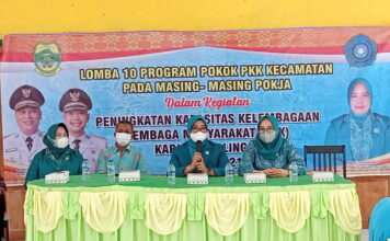 Ketua TP PKK Kecamatan Katang Bidare Maya Sari Saparuddin Buka Lomba 10 Program Pokok PKK