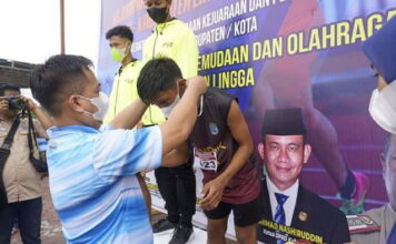 Nizar Buka Kejurda Atletik Antar Pelajar Se-Kabupaten Lingga