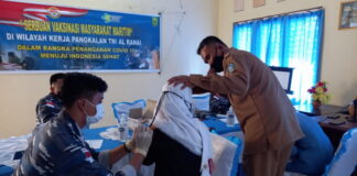 Lanal Ranai Gelar Serbuan Vaksinasi di SMK Kelautan