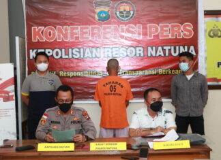Setubuhi Anak di Bawah Umur, WS Tertunduk Lesu Saat di Amankan Satreskrim Polres Natuna