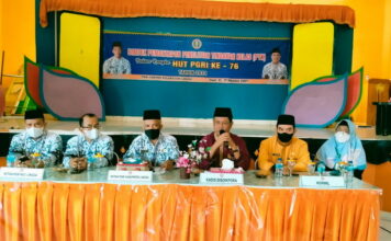 HUT PGRI ke 76, PGRI Kecamatan Lingga Gelar Bimtek PTK