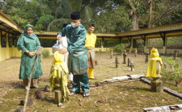 Bupati Lingga Hadiri Peringatan Maulid Nabi Desa Mepar, Sekaligus Ziarah Ke Makam Temenggung Jamaluddin