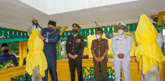 Usai Pimpin Apel, Nizar Ziarahi Makan Pahlawan SMRS