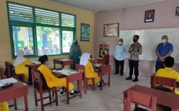 Ketua Komisi I DPRD Natuna Sidak Penerapan Prokes Di Sekolah