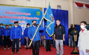 Usai Lantik Kepengurusan PWI Kabupaten Natuna, Ketum PWI dan Bupati Harap PWI Jadi Organisasi Profesional