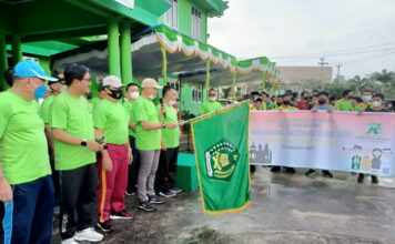 Wabup Rodhial Huda Lepas Jalan Santai Kerukunan Hari Amal Bakti RI Ke-76