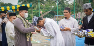 Bupati Lingga Titip Pesan Wisuda Tahfizd Jaga dan Tingkatkan Hafalan Al-Quran