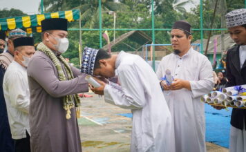 Bupati Lingga Titip Pesan Wisuda Tahfizd Jaga dan Tingkatkan Hafalan Al-Quran