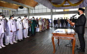 Bupati Tubaba Lantik 69 Orang Kepalo Tiyuh Tetpilih Pilkati Serentak Tahun 2021