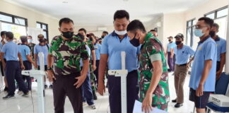 Jaga Postur Tetap Ideal, Personel Lanud RSA Timbang Berat Badan