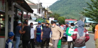 Wapub Natuna Goro Jumat Bersih di Pusat Ibu Kota Ranai