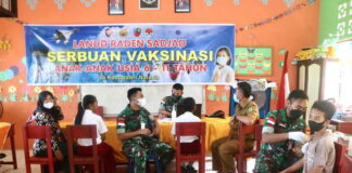 Lanud RSA Terus Gesa Vaksinasi Anak Usia 6 – 11 Tahun, Kali Ini di SDN 005 Desa Sepempang