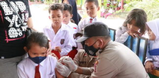 Kapolres Lingga Tinjau Langsung Pelaksanaan Vaksinasi Merdeka
