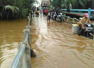 Jembatan Sungai Piring Ancam Keselamatan Warga, Panggung Sandiwara II Pertanyakan Keberadaan Wakil Rakyat