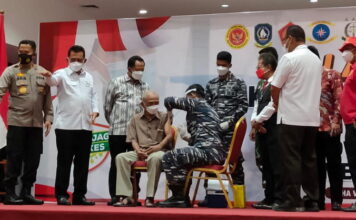 Mendagri Hadiri Launching Vaksinasi Booster di Kota Batam
