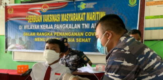 Lanal Ranai Gelar Serbuan Vaksinasi Maritim di SD Negeri 002 Ranai