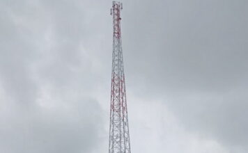 Warga Desa Mamut Ngeluh, Jaringan Telkomsel Kurang Maksimal